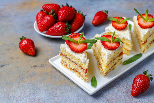 Cake with Strawberry Filling: Freshness that Boosts your Sales