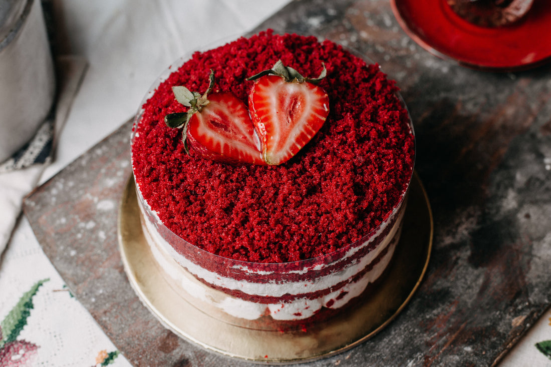 Pureed Strawberry Cake with Fresh and Profitable Ingredients
